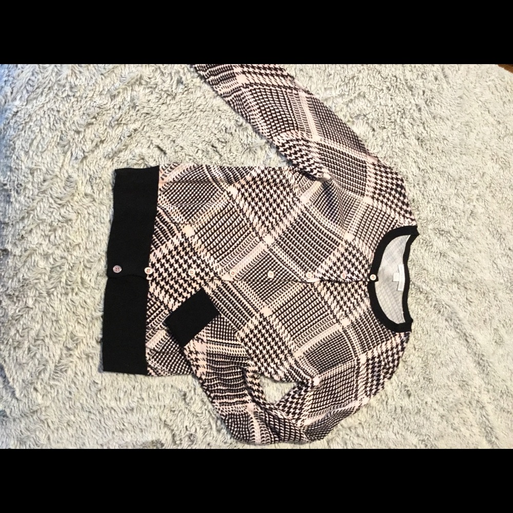 New York & Co Houndstooth Cardigan Sweater